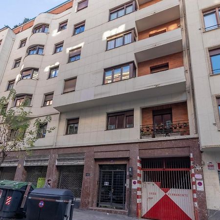 Akomodat En Apartamento En El Centro De Bilbao Con Parking Eksteriør billede