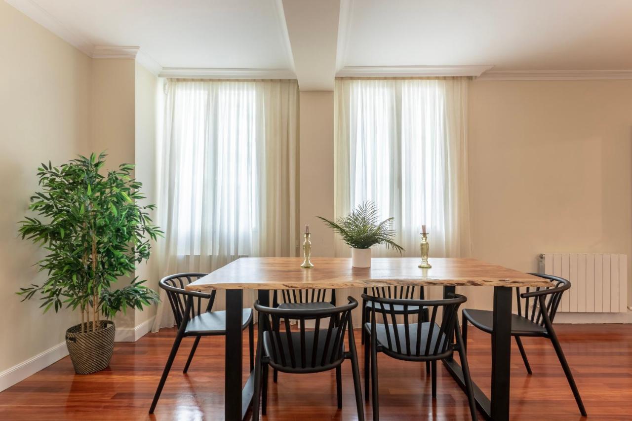 Akomodat En Apartamento En El Centro De Bilbao Con Parking Eksteriør billede